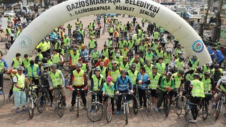 Gaziosmanpaşa’da Bisikletseverler Sağlık İçin Pedal Çevirdi