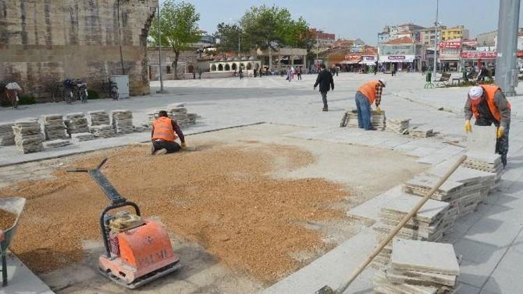 Ereğli’de Ulu Cami Meydanı Düzenleniyor