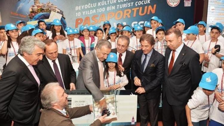Beyoğlu’ndaki Çocuk Turist Sayısı 100 Bine Ulaştı