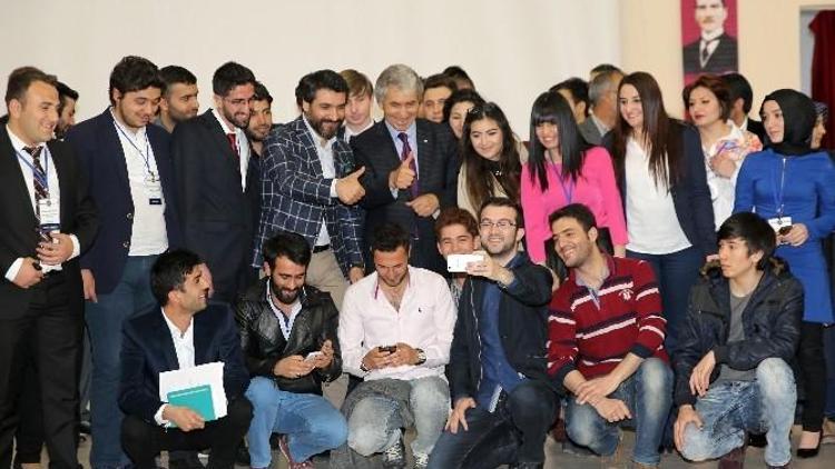 Ünlü Tasarımcı Erbakan Malkoç ARÜ’de Öğrencilerle Buluştu