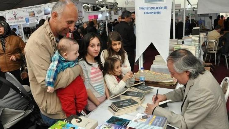 TYB Erzurum Şubesi Kitap Fuarı’nda Bir İlke İmza Attı