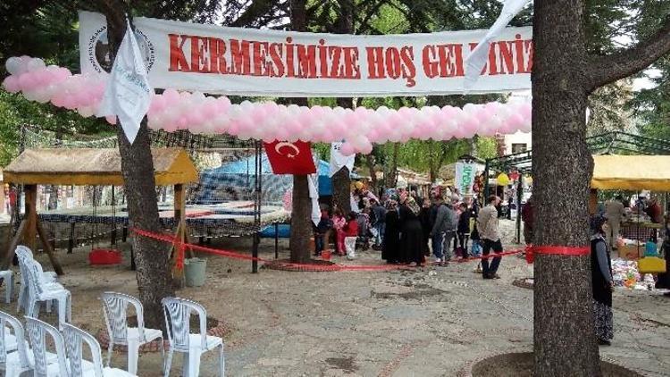 Bozüyük’te İhtiyaç Sahipleri İçin Kermes Açıldı