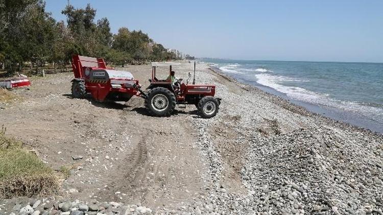 Mezitli Sahillerinde Yaz Temizliği