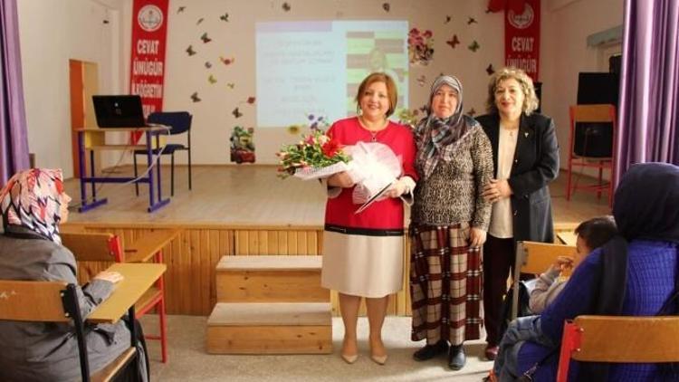 Tepebaşı Belediyesi Sosyal Yaşam Okulu’ndan Kadın Hastalıkları Ve Hijyen Semineri