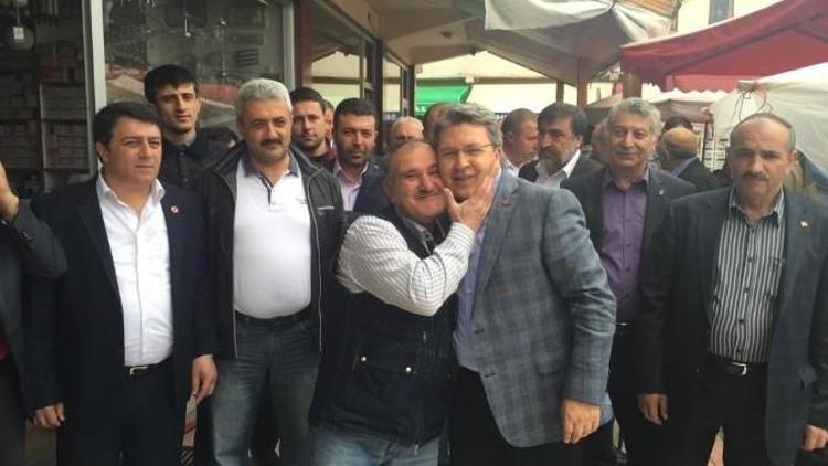 AK Parti Gümüşhane Milletvekili Feramuz Üstün, Seçim Gezilerini Sürdürüyor