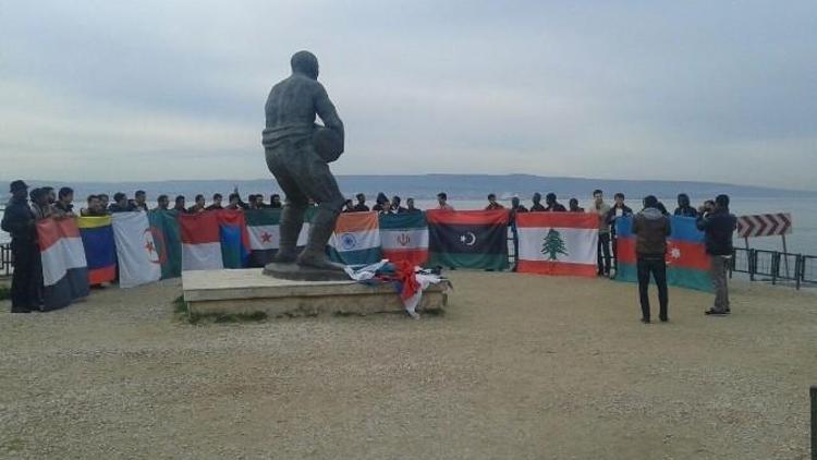 Filistinli Öğrenciler Çanakkale’de Duygusal Anlar Yaşadı