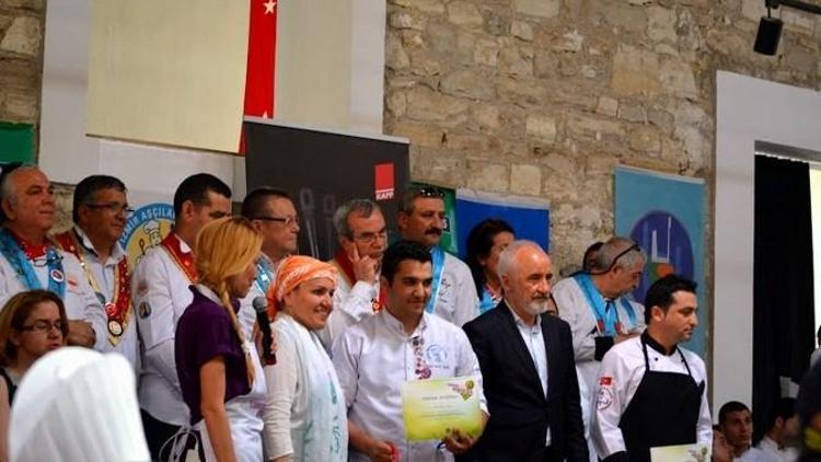 Aydın Türk Ve Dünya Mutfağı Yarışmasında 3 Madalya Kazandı