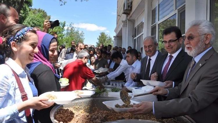 Mardin’de 4’üncü Geleneksel Bulgur Pilavı Festivali Yapıldı