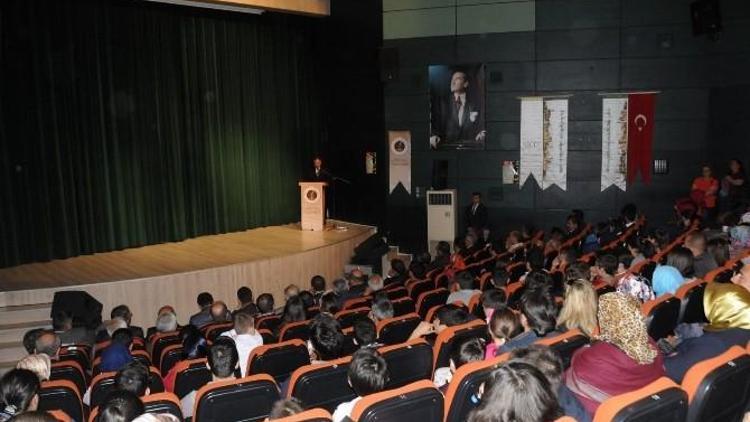 Niğde Belediyesinden Okumaya Anlamlı Destek