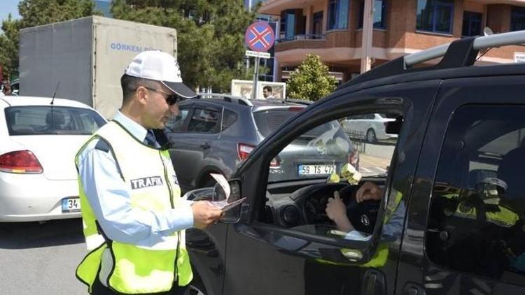 Polis’ten Trafik Haftası Mesaisi