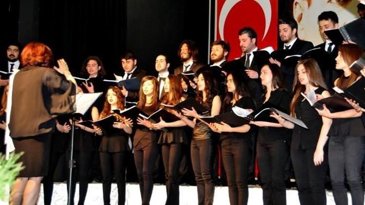 Müzik Öğretmeni Adaylarından 15. Yıla Özel Konser