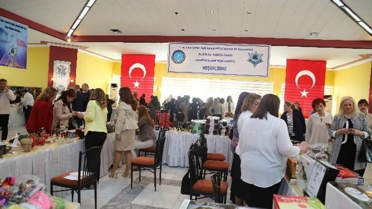 Vali Düzgün, Kartal Vakfı Kermesine Katıldı