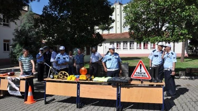 Edremit’te Karayolları Trafik Haftası Kutlandı