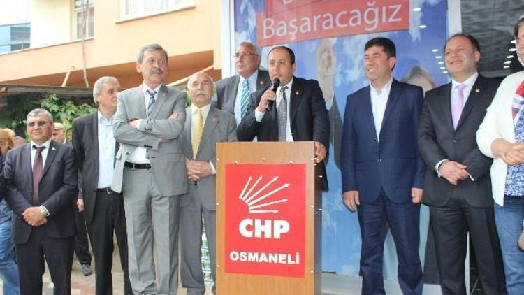 CHP Osmaneli’de Seçim Bürosunu Açtı