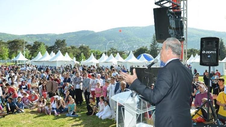 Bursa Büyükşehir Belediyesi Tarafından Düzenlenen Bilim Şenliği Proje Yarışmasının Ödülleri Sahiplerini Buldu