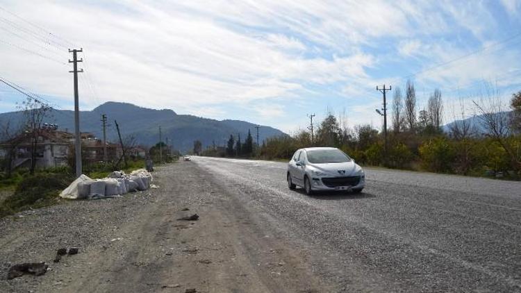 Ortaca’da Yarım Kalan Yol Düzenleme Bekliyor