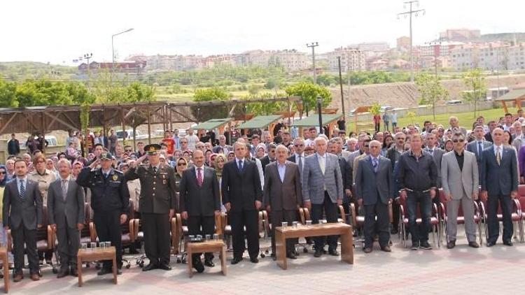 Tosya Meslek Yüksekokulu 3. Dönem Mezuniyet Heyecanı Yaşandı