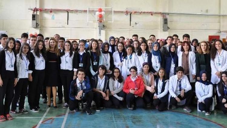 İMKB Fen Lisesi’nden TÜBİTAK 4006 Bilim Fuarı