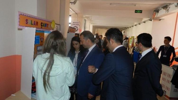 Bozüyük Fen Lisesi’nde TÜBİTAK 4006-bilim Fuarı Sergisi Açıldı