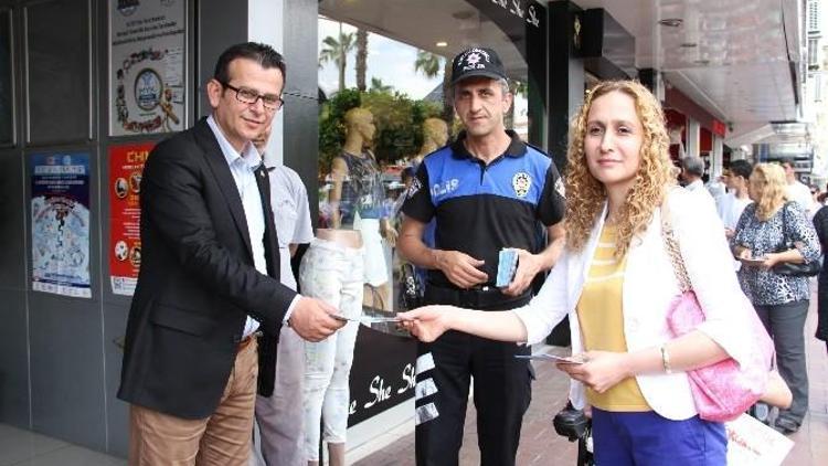 Alanya’da Engelsiz Trafik İçin Uyarıcı Afişler Dağıtıldı