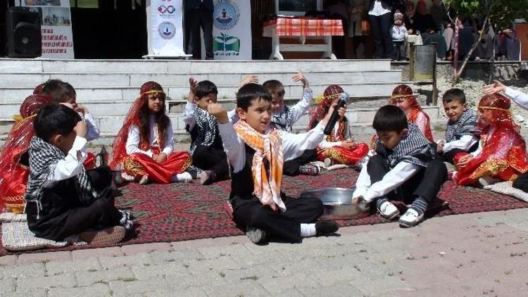 Halk Eğitimi Merkezi Yıl Sonu Giyim-nakış Sergileri İlgi Görüyor