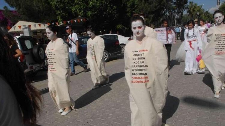 Fethiye Festivali Renkli Görüntülerle Başladı