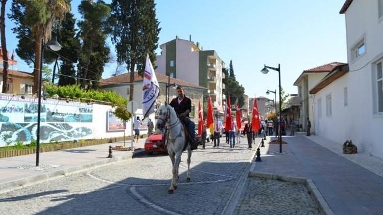 Selendi’de Gençlik Yürüyüşü Yapıldı