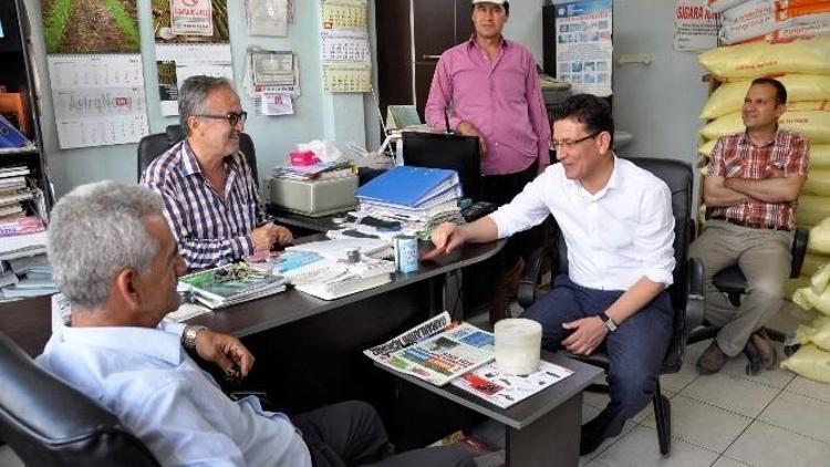 AK Parti Adayı Uslu, Çocuk Yıllarının Geçtiği Mahallede Dostlarıyla Buluştu