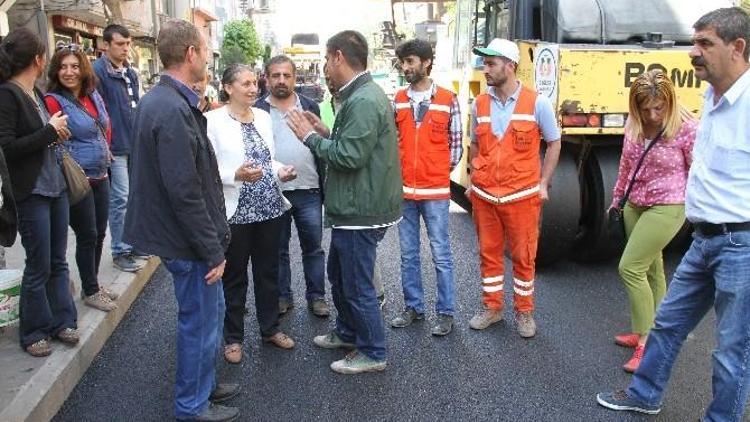 Bağlar Belediyesi Asfalt Çalışmalarına Başladı