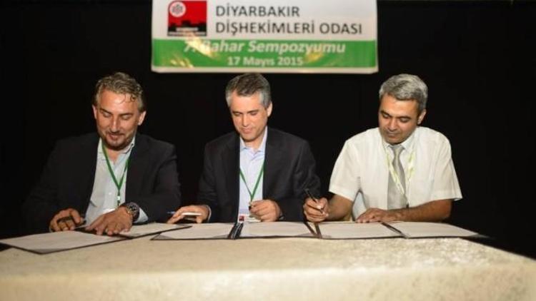 Diyarbakır Büyükşehir Belediyesi Ve Diş Hekimleri Odası Ortak Fidan Dikiyor