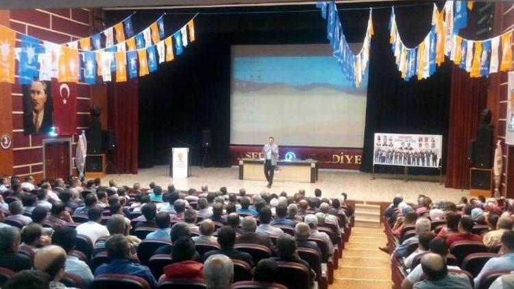 Akşehir AK Parti’de Eğitim Programı