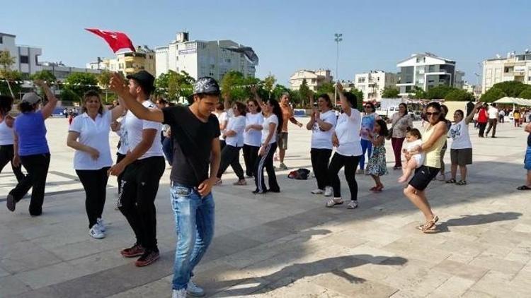 Didim Gençlik Festivali Renkli Görüntülerle Başladı