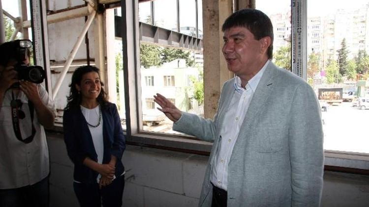 Büyükşehir Belediyesi Yeni Hizmet Binası Gün Sayıyor