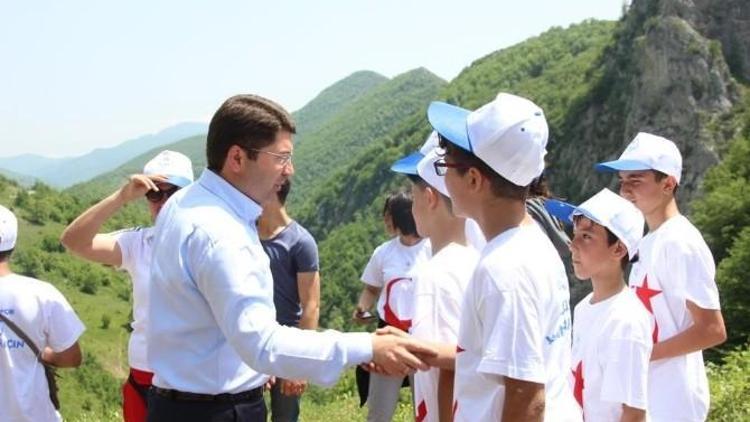 Milletvekili Tunç, Doğa Yürüyüşü Yapan Geçlerle