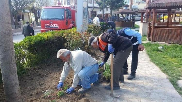 Küre’de Parklar Çiçek Açtı