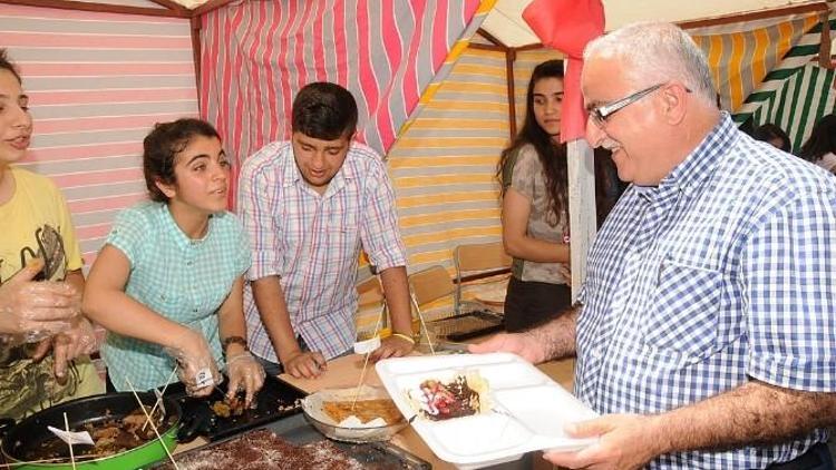 Saadet Uçar Anadolu Lisesi’nden ‘İyilikle Yarışan Sınıflar’ Kermesi