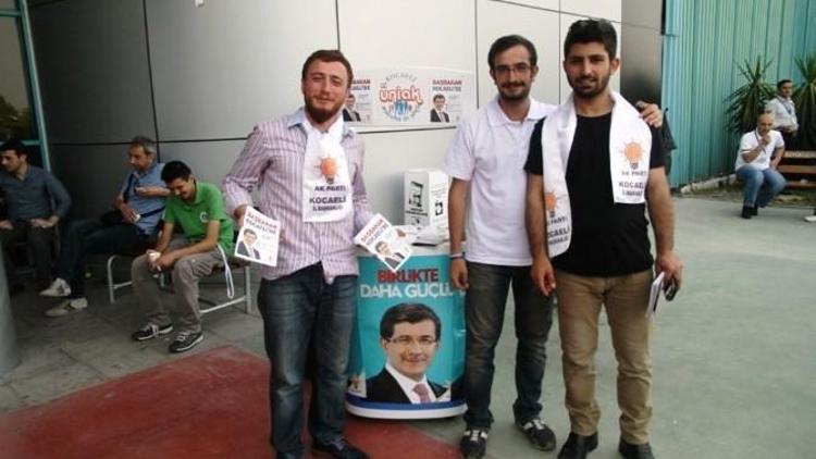 Kitap Fuarı’nda Özgürlük Ve Demokrasi Rüzgarı