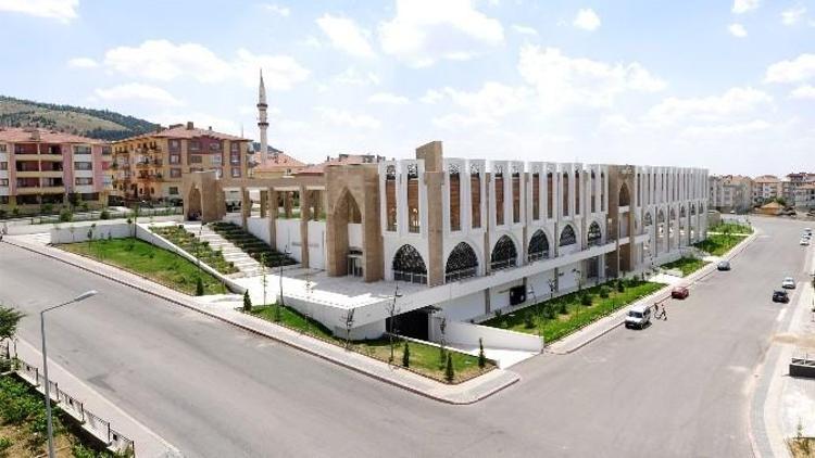 Necip Fazıl Kültür Merkezi Açılış İçin Gün Sayıyor