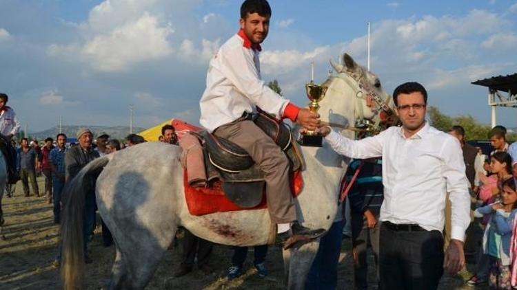 Atlı Sporda Beypınar Ve Zafer Atlı Takımları Manisa’yı Temsil Edecekler