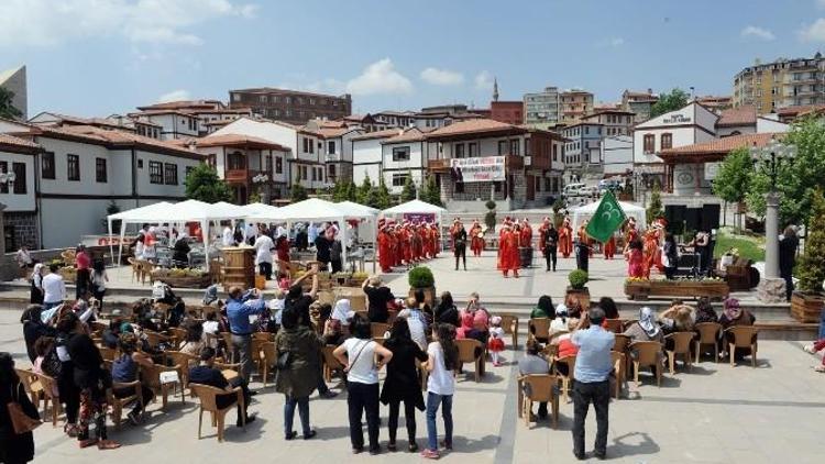 Altındağlı Kadınlar Bayat Ekmekten Harika Lezzetler Yaptı