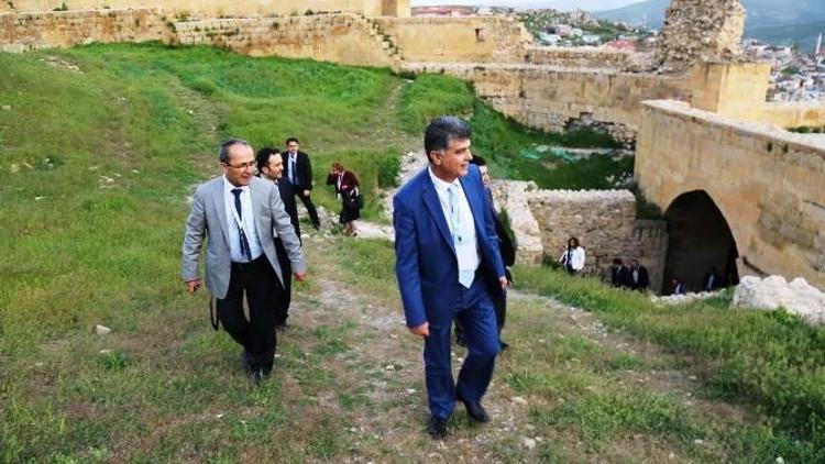 Dede Korkut Sempozyumu Katılımcıları Bayburt’u Gezdi