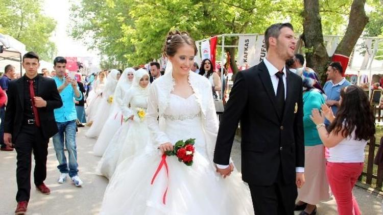 Yalova’da Toplu Nikah Merasimi