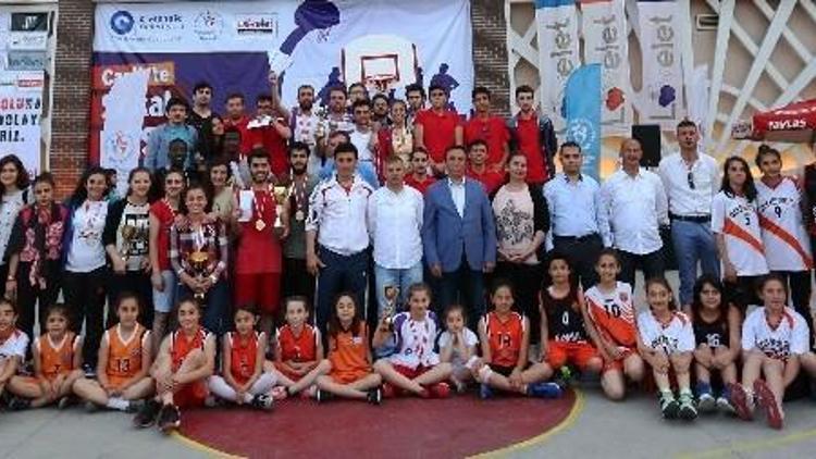 Sokak Basketbolu Sona Erdi