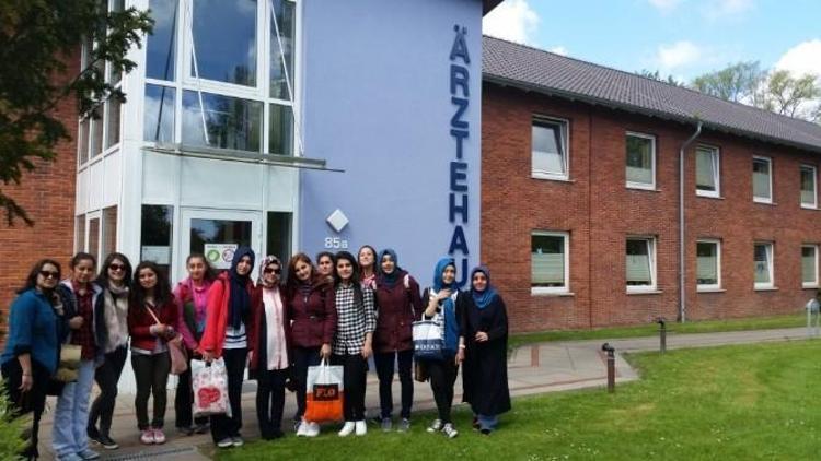 ERDEMİR Mesleki Ve Teknik Anadolu Lisesi’nden Avrupa’da Hemşirelik Stajı