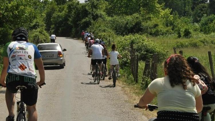 Pedaldaşlar Derneği Üyeleri Öğrencilerle Buluştu