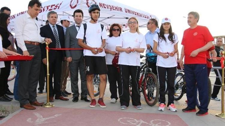 Nevşehir Hacı Bektaş Veli Üniversitesi’nde ‘Yürüyüş Ve Bisiklet Yolu’ Hizmete Açıldı