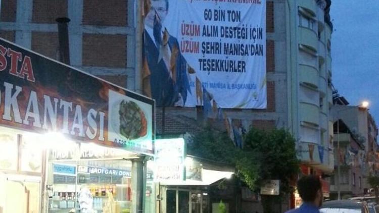 MHP’li Balkız’dan AK Parti Pankartına Tepki