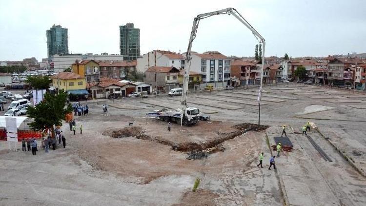 Modern Kapalı Salı Pazarı’nın Temeli Dualarla Atıldı