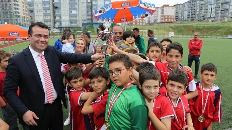 Atakum’da Futbol Turnuvası Sona Erdi