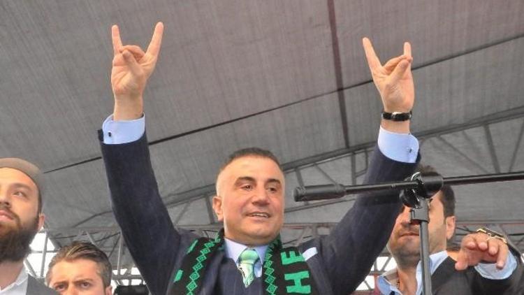 Sedat Peker’e Sakarya’da ‘Hizmet Nişanı’